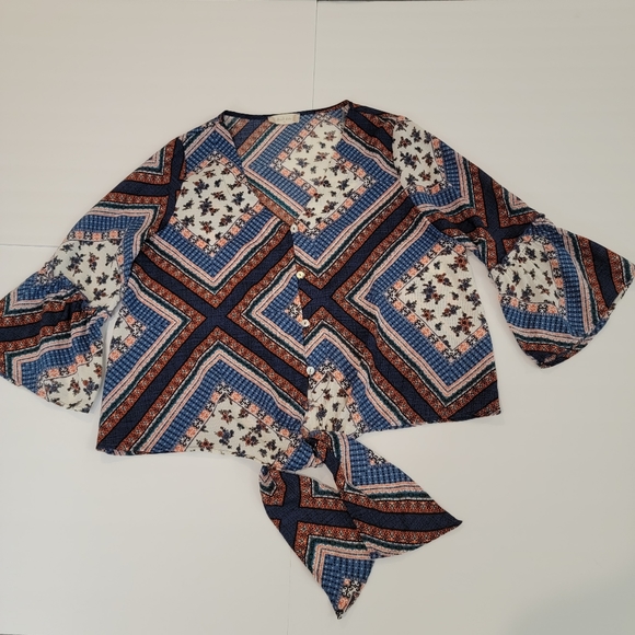 Altar'd State Boho Bell Sleeve Waist Tie Button Up Shirt Medium - Picture 2 of 12